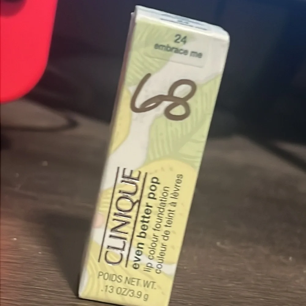 🌙💕Clinique Embrace Me Lipstick